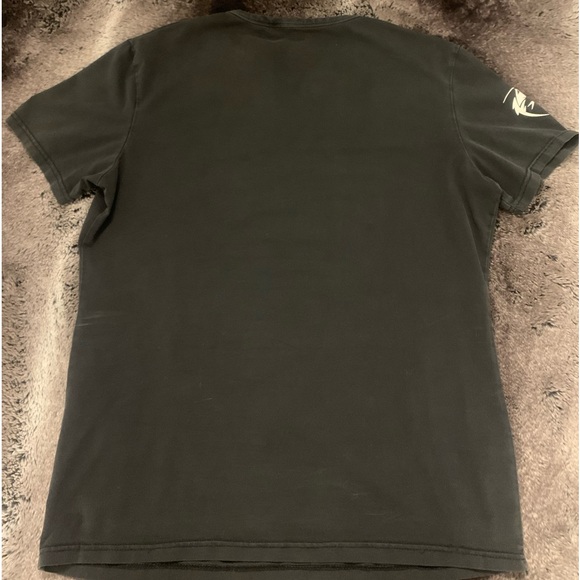 Alphalete vintage black performance shirt silver édition large - Picture 2 of 3